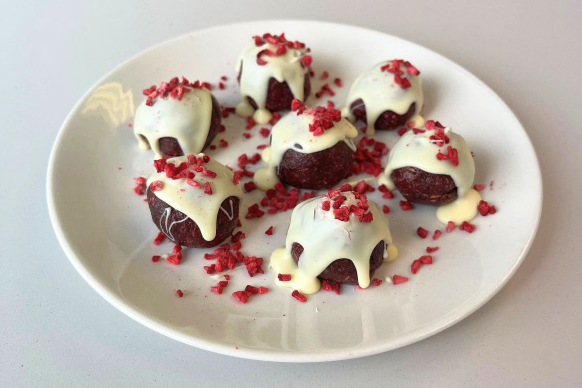 Raspberry and white chocolate bliss balls &ndash; Botanical Ingredients Ltd