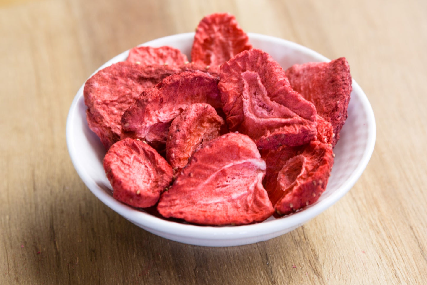 Organic freeze dried strawberry slices